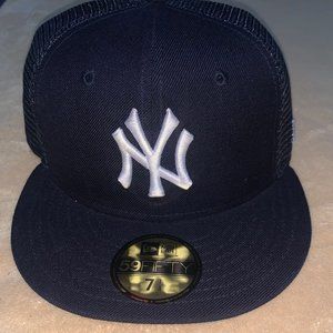 New Era 5950 Trucker Fitted Cap; 7 1/8 NWT